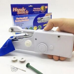 Sewing Set (2 Machines, 2 Bags Of Clips, 2 Needle Sets)